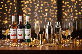 Lag et nyttårsbilde. Uten tekst, kune grafisk. Med produkter fra baria.no skal være med